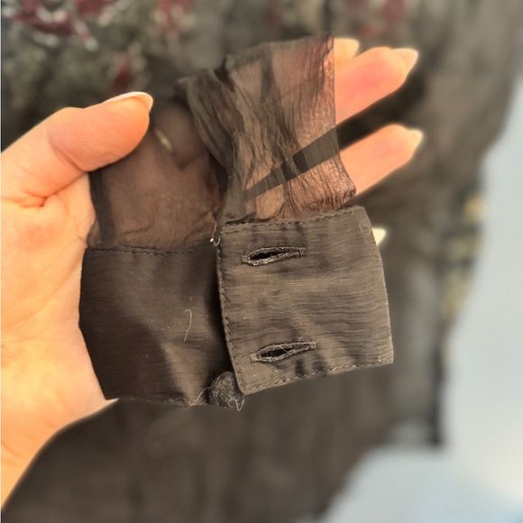 TOPSHOP Black Sheer Blouse with Embroidery & Velvet Collar - Picture 5 of 5